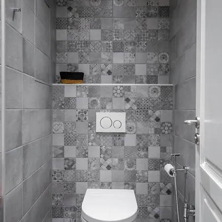 Appartamento Elegant Escape In The Heart Of The *
