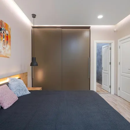 Elegant Escape In The Heart Of The Appartamento Sofia